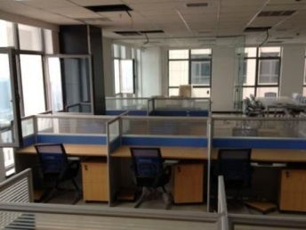 北京辦公家具廠家直銷，優質低價員工桌與隔斷屏風，一站式滿足辦公需求